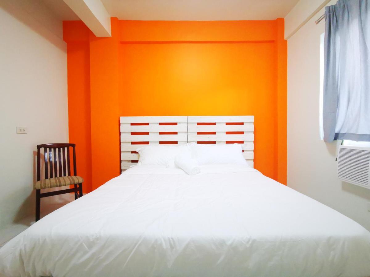 Innspired Hostel Ph In Makati, Metro Manila Makati City Exterior photo