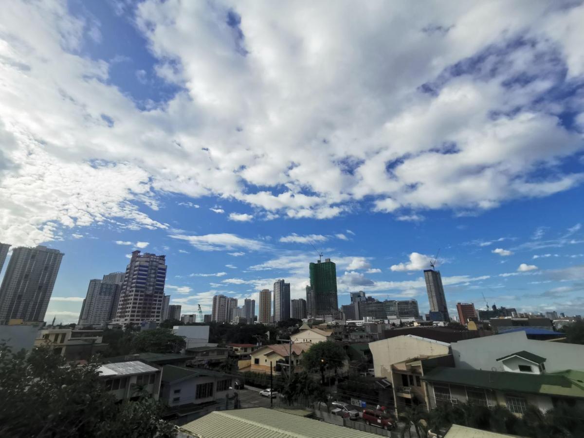 Innspired Hostel Ph In Makati, Metro Manila Makati City Exterior photo