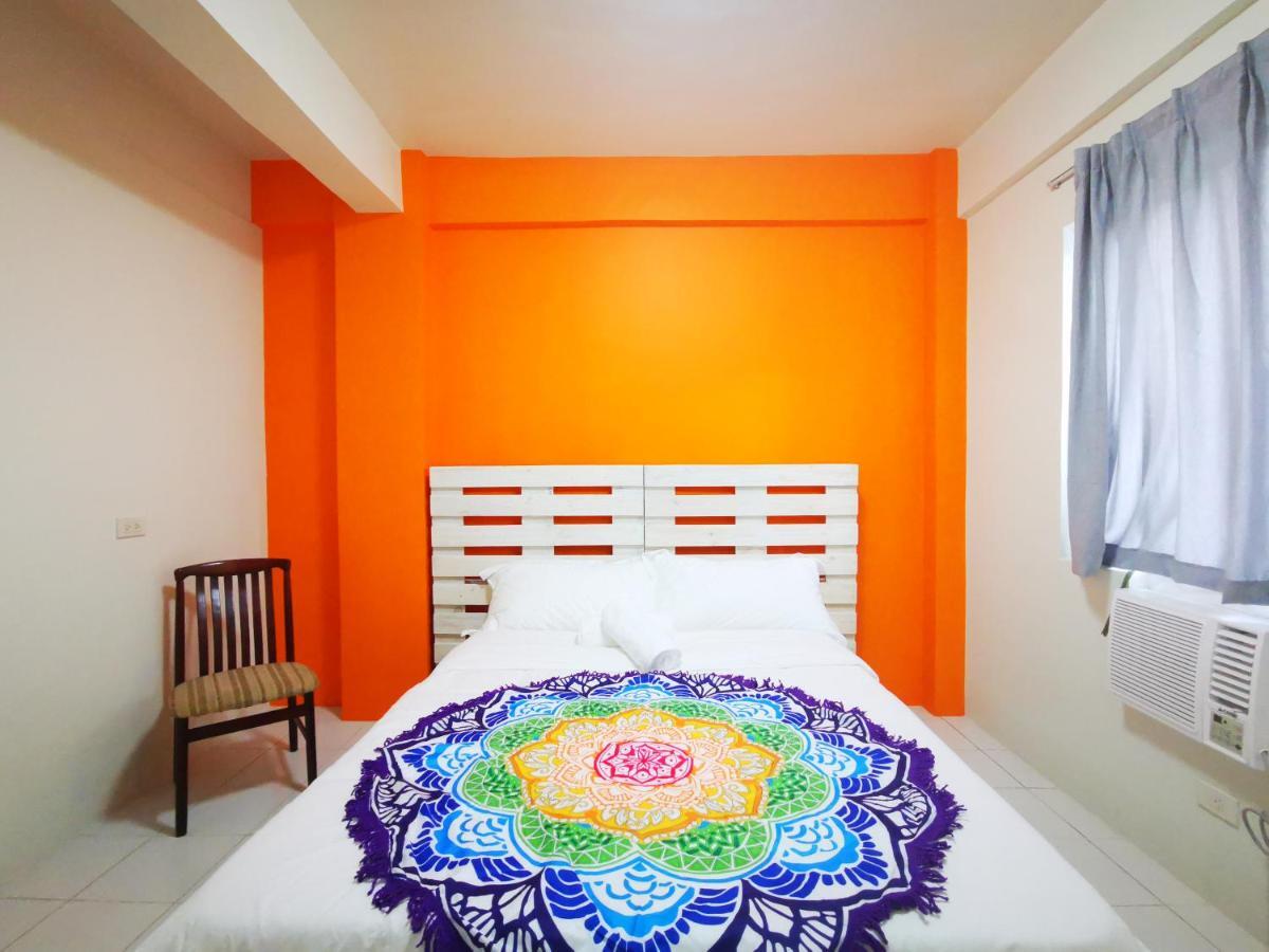 Innspired Hostel Ph In Makati, Metro Manila Makati City Exterior photo
